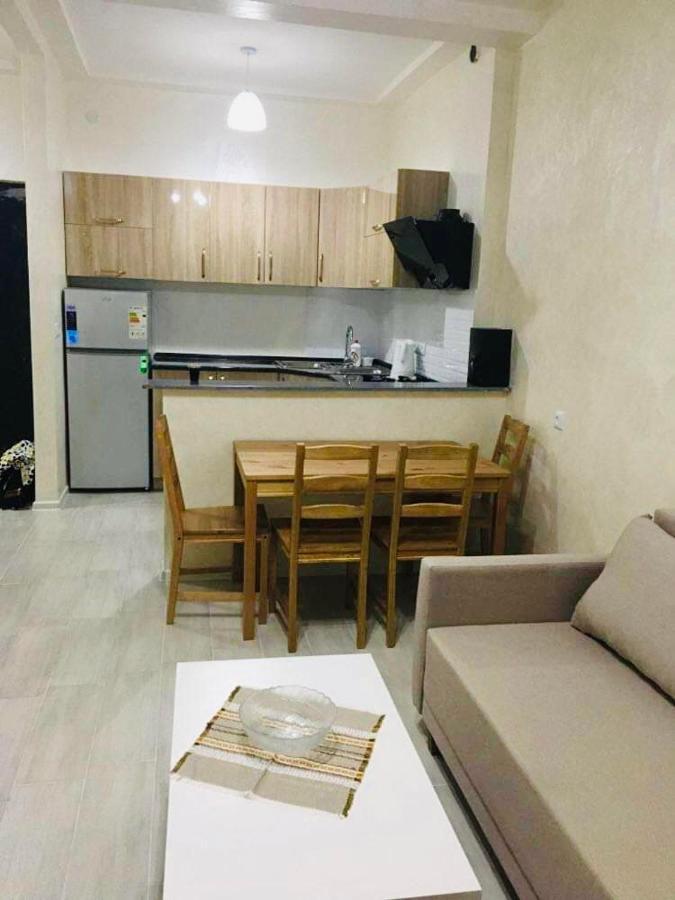 Tameo Apartment Батуми Экстерьер фото