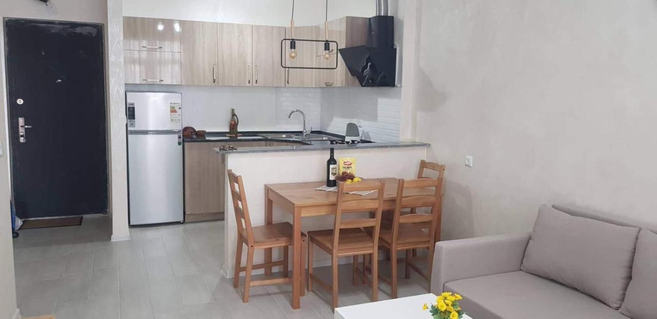 Tameo Apartment Батуми Экстерьер фото